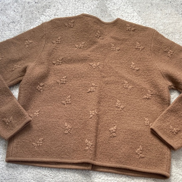 Vintage Wool Button Front Cardigan with Floral Details - Picture 8 of 11